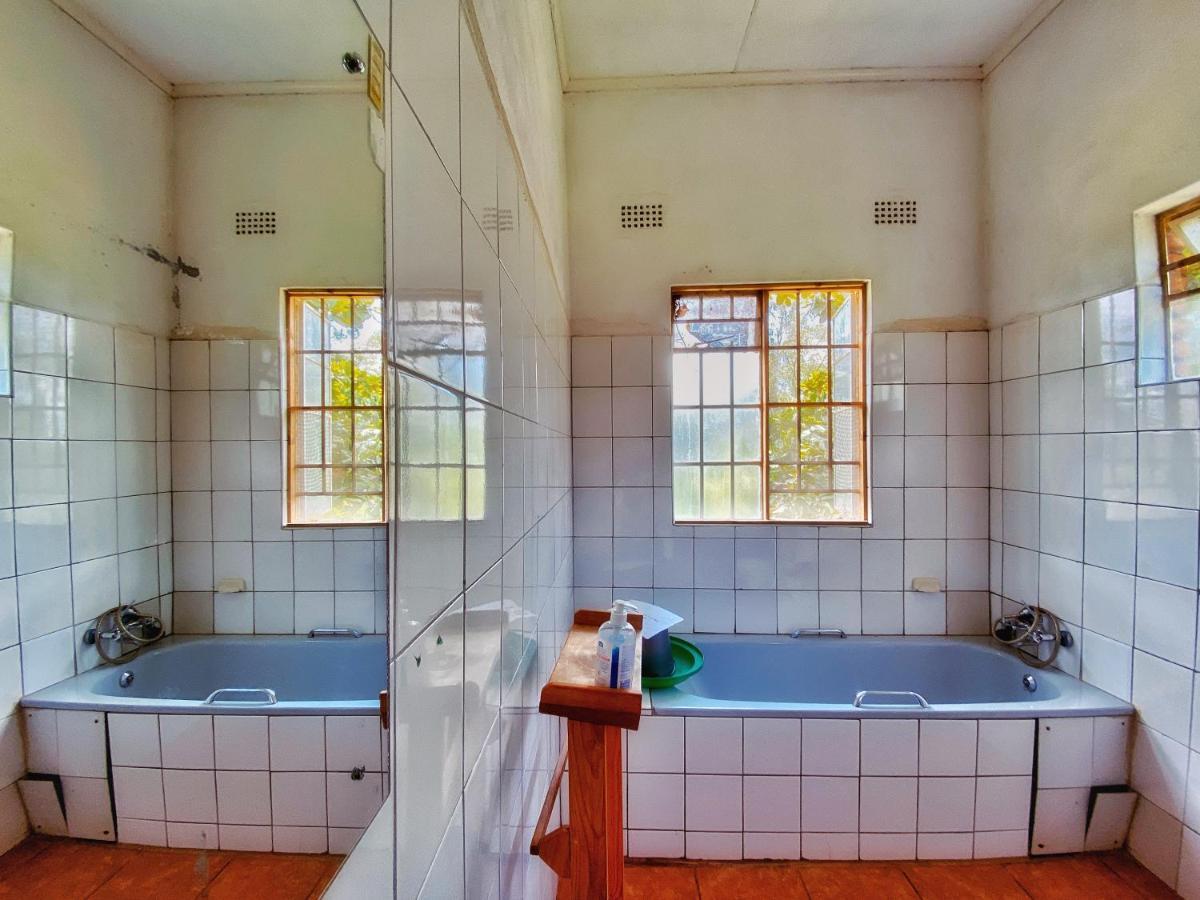 Blend Lodge And Kitchen - Pakachere Zomba Exterior photo