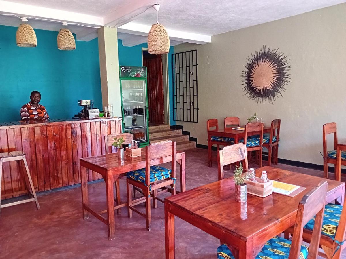 Blend Lodge And Kitchen - Pakachere Zomba Exterior photo